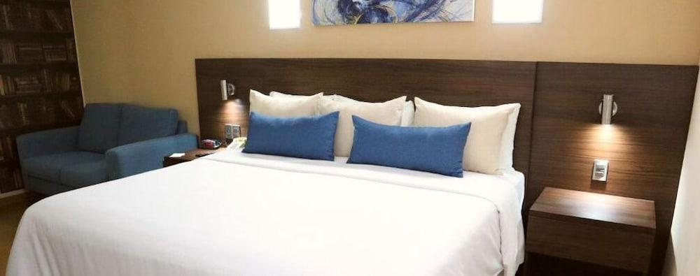 Rio Vista Inn Business High Class Tampico Buitenkant foto